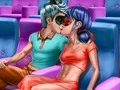 Игра Dotted Girl Cinema Flirting онлайн