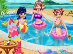 Игра Princesses Summer Vacation онлайн
