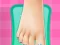 Игра Ice Queen Glamorous Pedicure онлайн