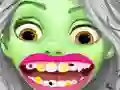 Игра Zombie At Dentist онлайн