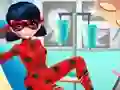 Игра Dotted Girl Ambulance For Superhero онлайн