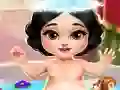 Игра Snow White Baby Bath онлайн