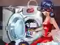Игра LadyBug Washing Costumes онлайн