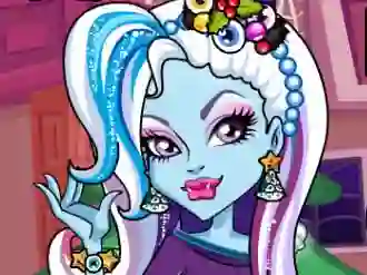 Игра Monster High Christmas Party онлайн