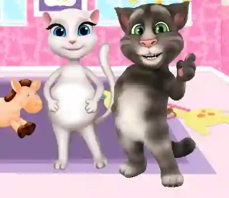 Игра Preganat Kitty Room Decor онлайн