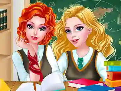 Игра Princesses at Royal College онлайн