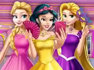 Игра Princesses At Masquerade онлайн
