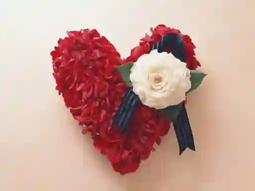 Игра Valentine Sweet Hearts Puzzle онлайн