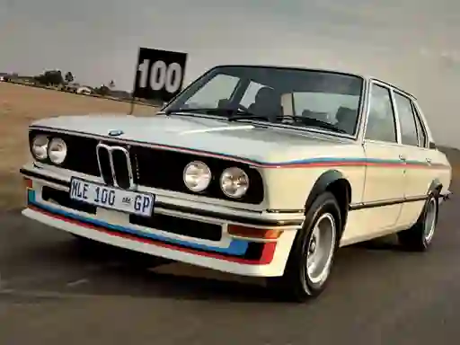 Игра BMW 530 MLE онлайн