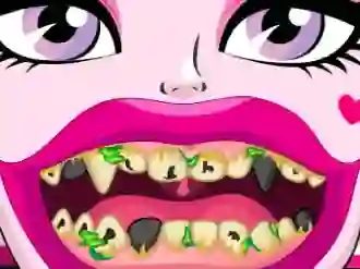 Игра Draculaura Bad Teeth онлайн