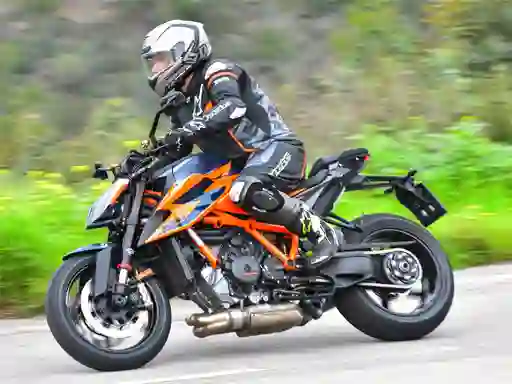 Игра KTM Super Duke R онлайн