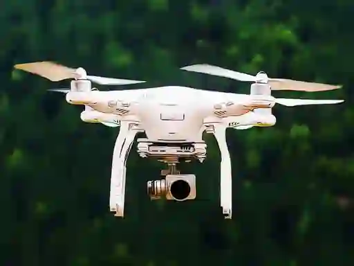 Игра Flying Drone Puzzle онлайн