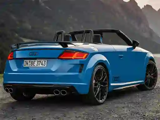 Игра Audi TTS Roadster Slide онлайн
