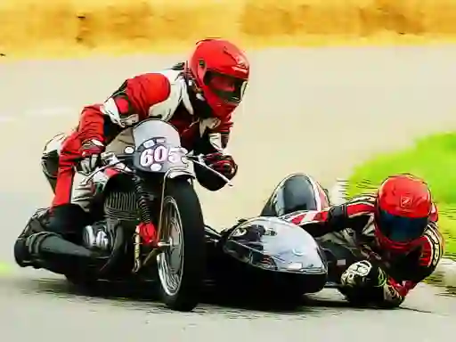 Игра Sidecar Racing Puzzle онлайн