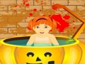 Игра Маленький ребенок: Купание на Хэллоуин онлайн